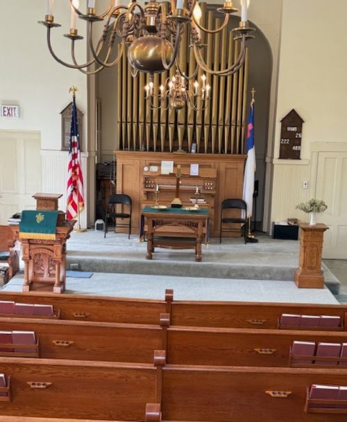 image of bibles in a pew